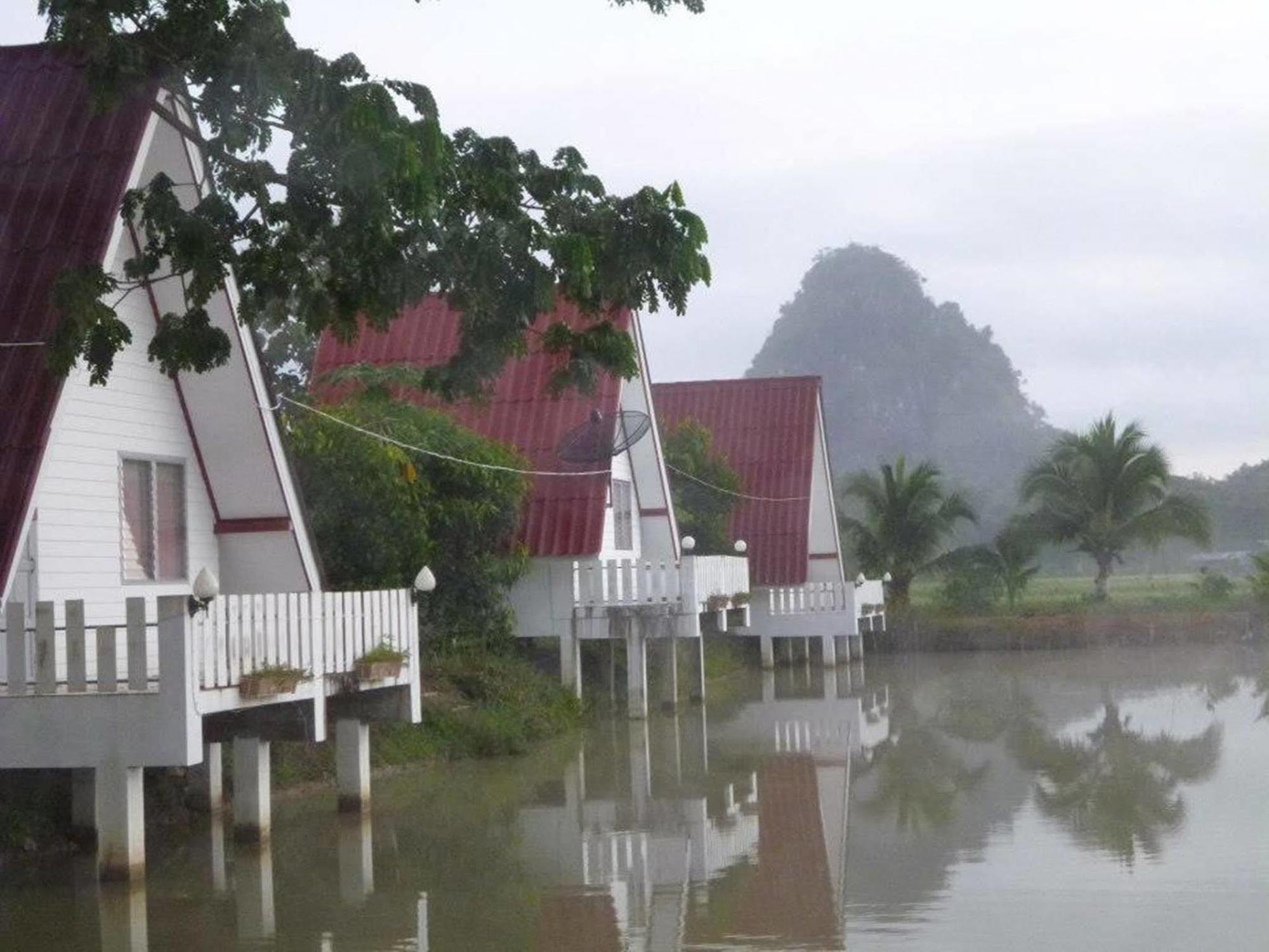 Huen Him Bung Hotel Chiang Rai Exterior foto